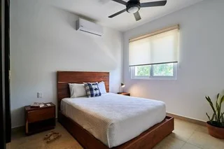 Bedroom 2 image 1