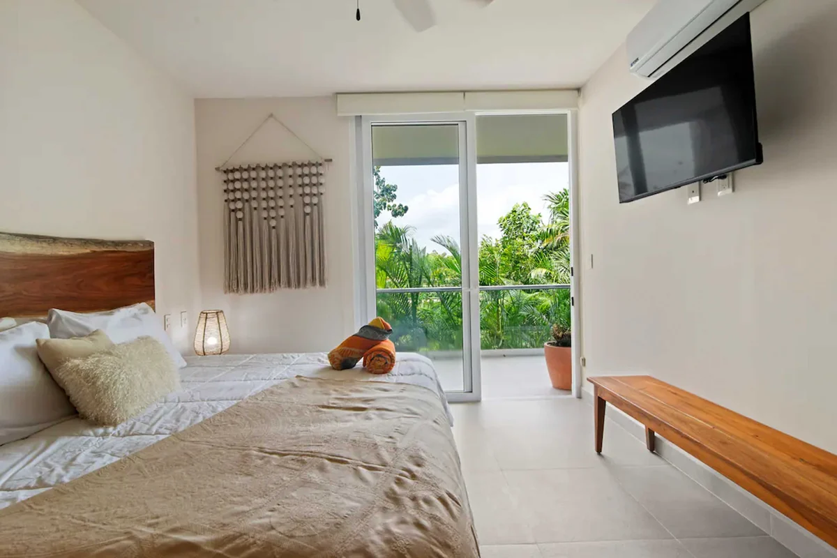 Bedroom 1 image 1