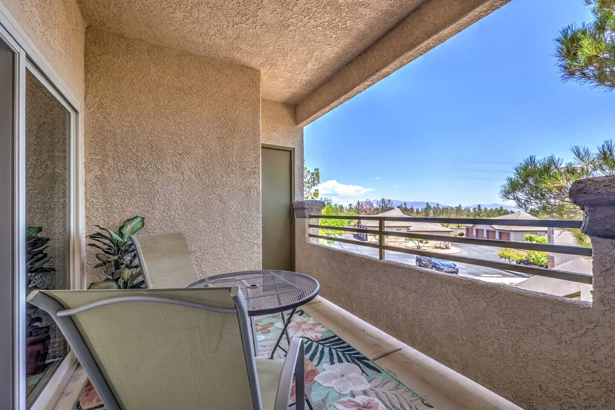 Apartment in Las Vegas property photo 4