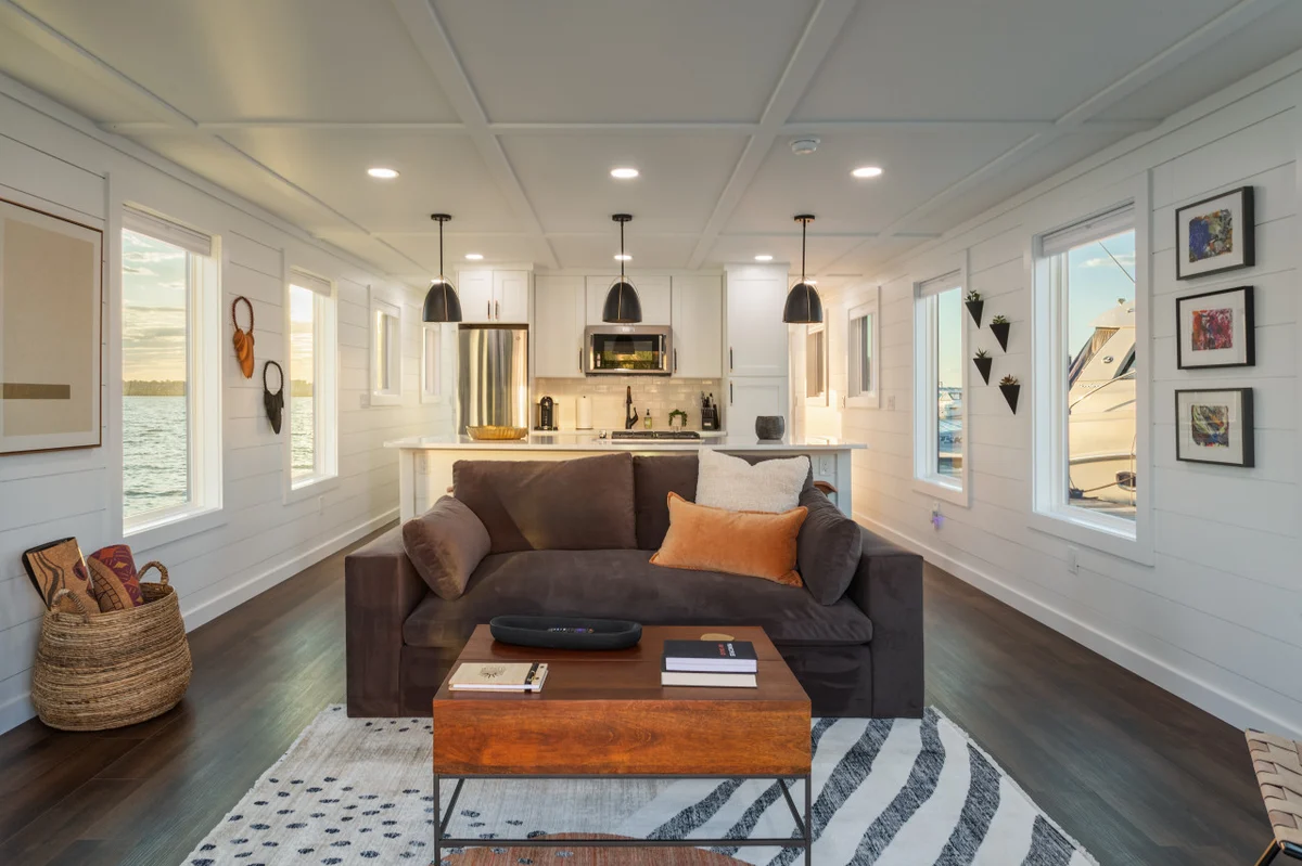Home in National Harbor property photo 4