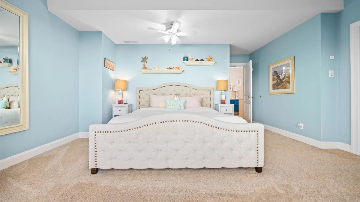 Bedroom 1 image 1