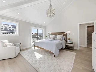 Bedroom 5 image 1