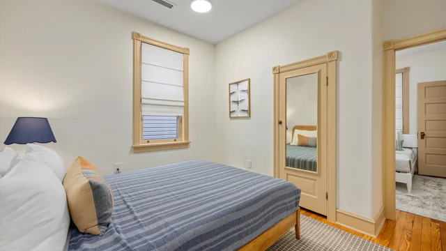 Bedroom 2 image 1