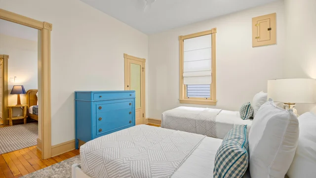Bedroom 3 image 1