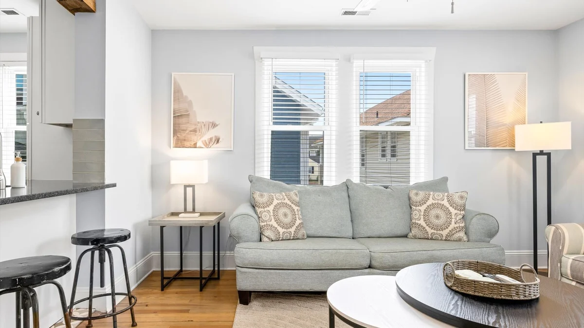 Apartment in Ocean City property photo 2