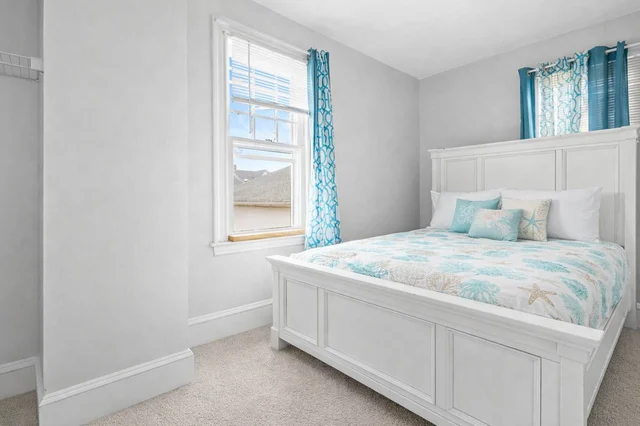 Bedroom 3 image 1