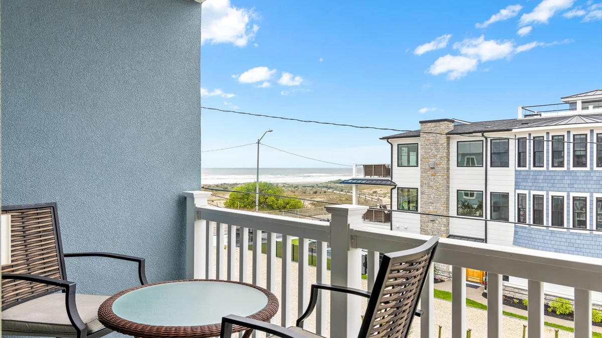 Condo in Ocean City property photo 2