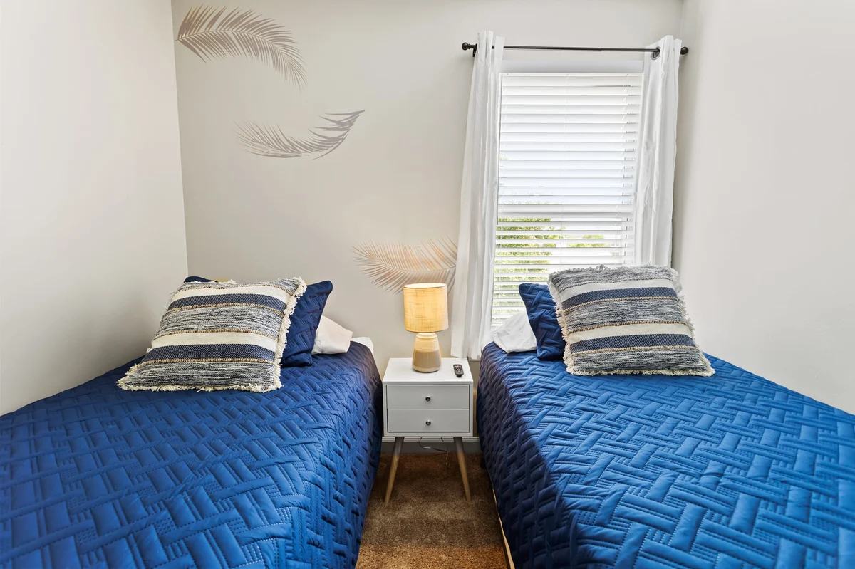 Bedroom 1 image 1