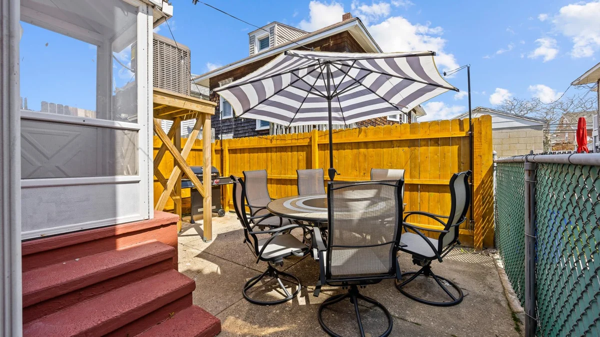 Apartment in Ventnor City property photo 3