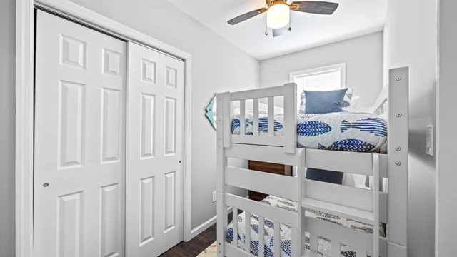 Bedroom 3 image 1