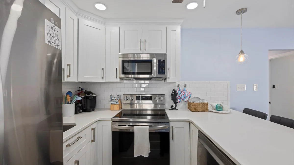 Apartment in Wildwood property photo 2