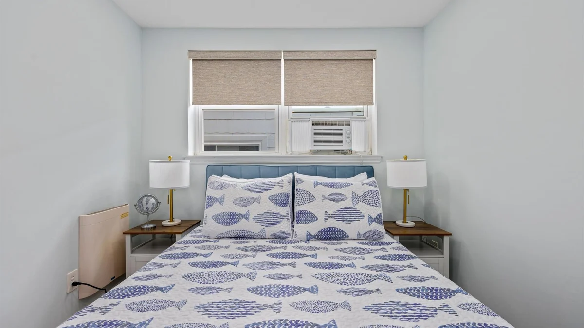 Apartment in Wildwood property photo 3