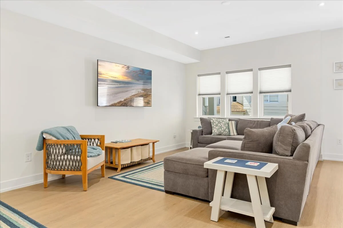 Townhome in Ventnor City property photo 3