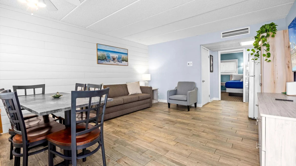 Condo in Wildwood Crest property photo 5