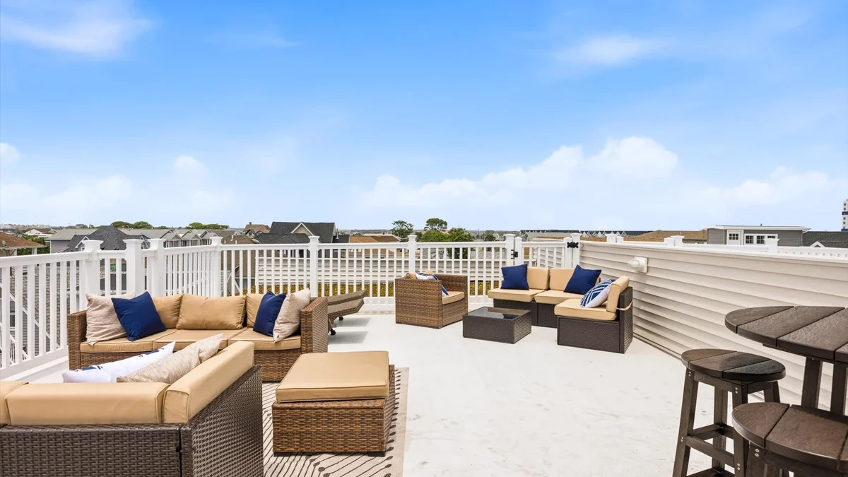 Condo in Wildwood property photo 5