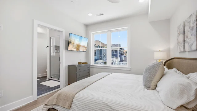 Bedroom image 1