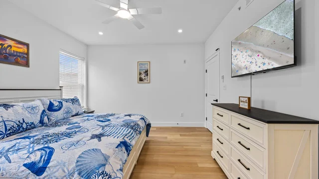 Bedroom image 1