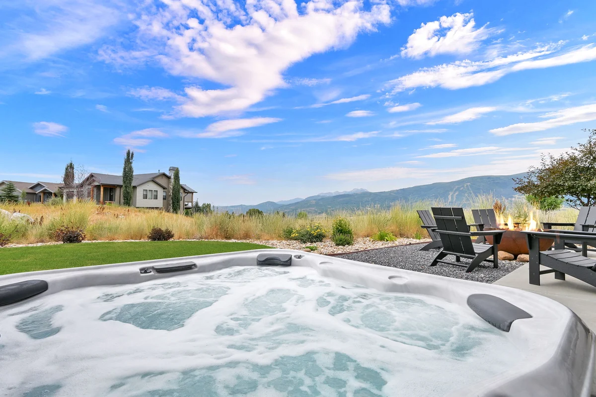 5 Bed 5 Bath Mountain Oasis with Private Hot Tub property photo 4