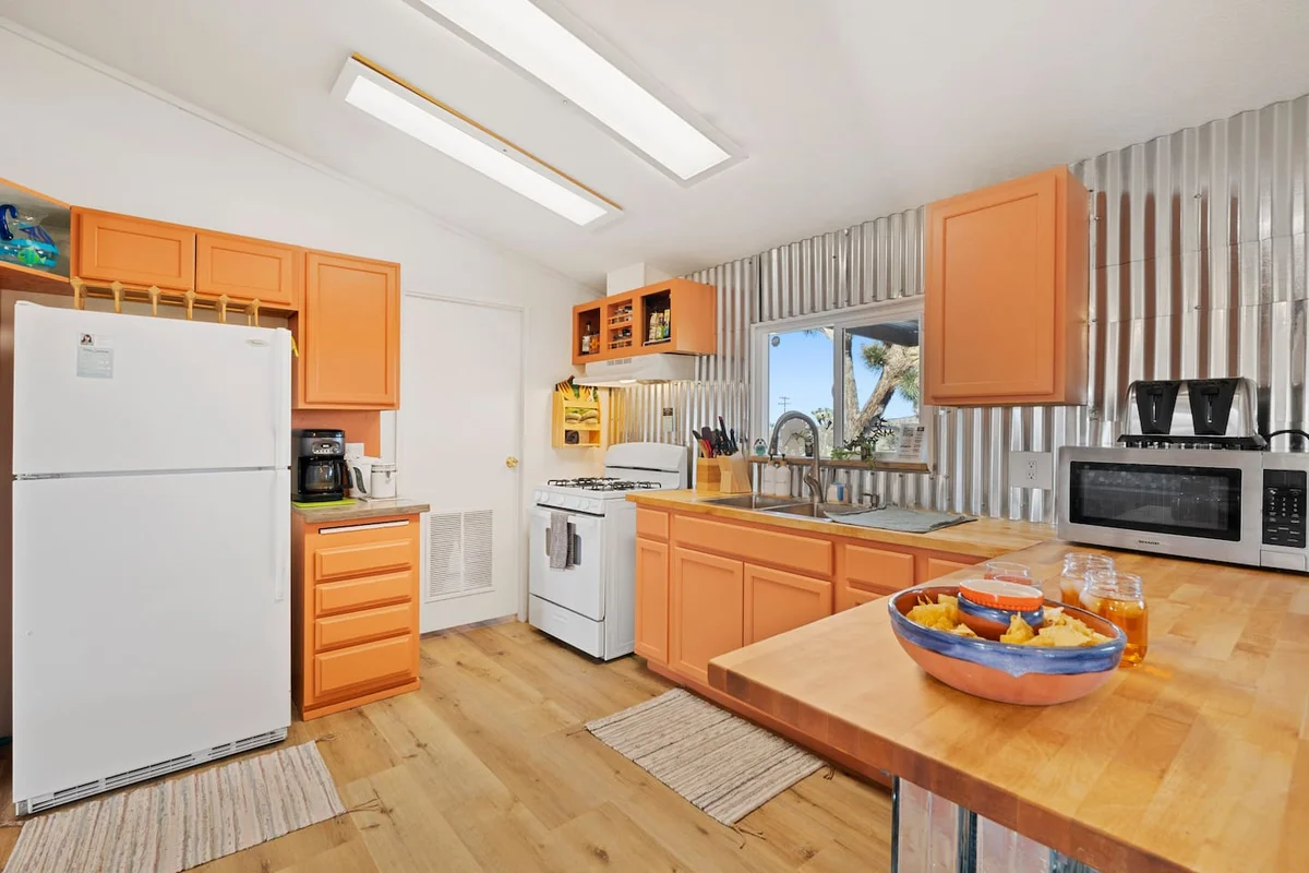 Home in Yucca Valley property photo 4