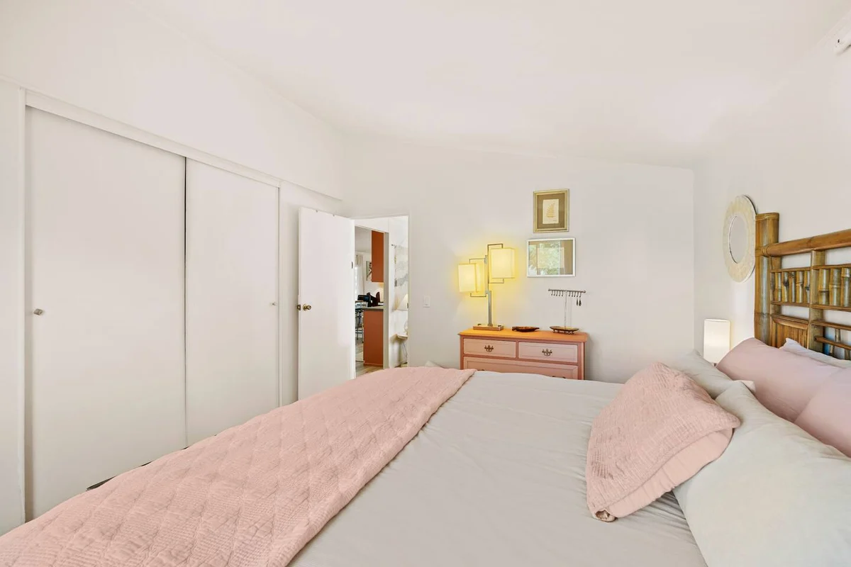 Bedroom 1 image 1
