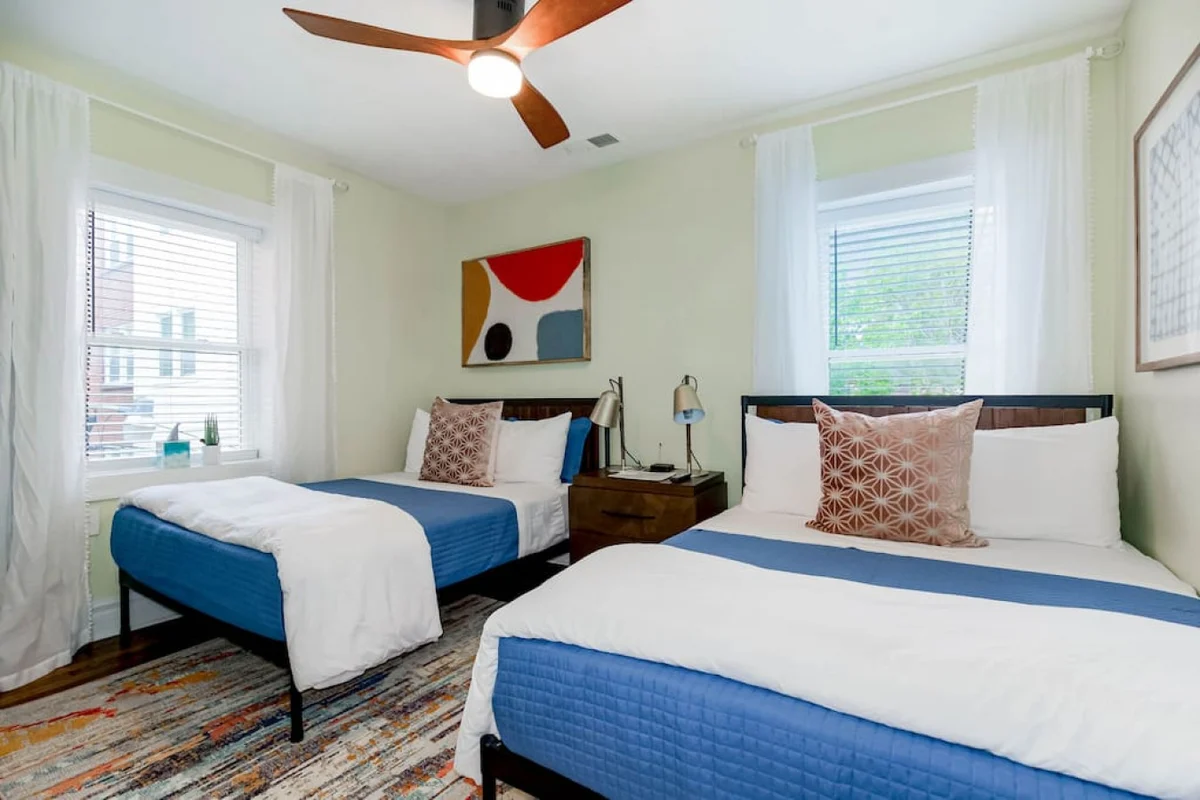 Home in Kansas City property photo 4
