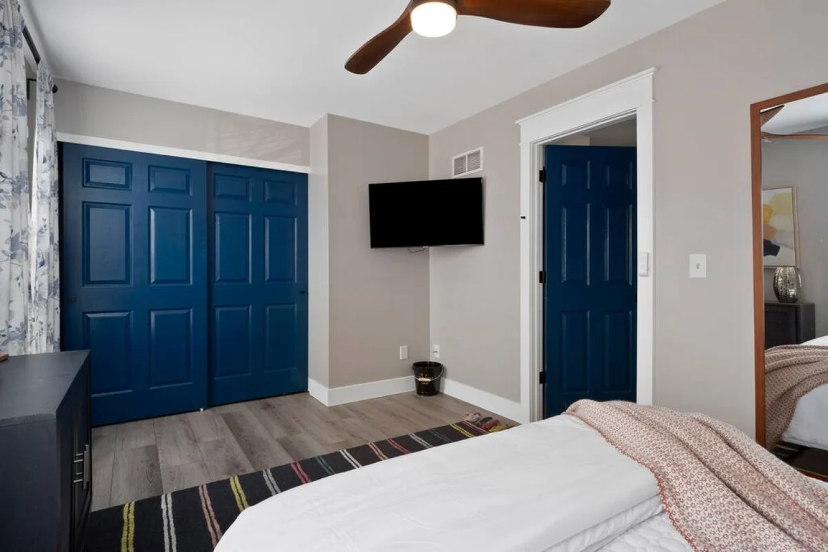 Bedroom 1 image 1