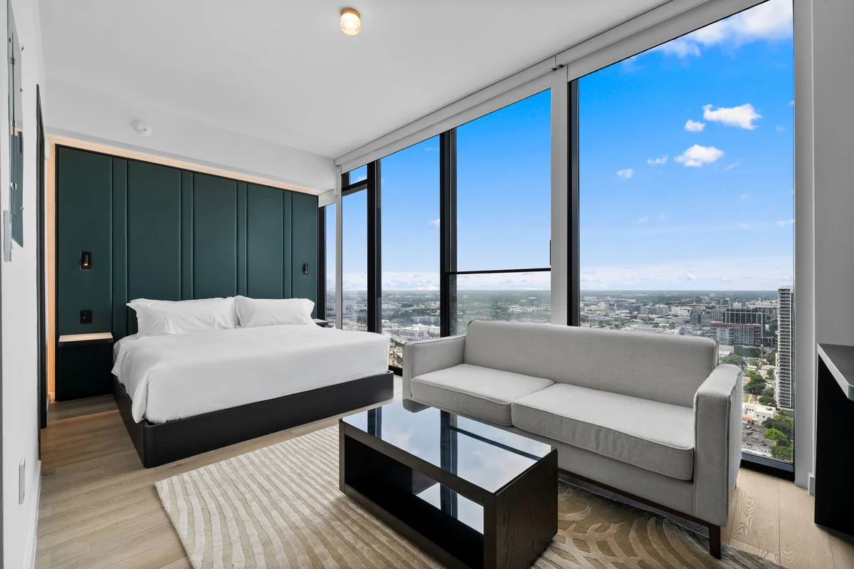 Condo in Miami property photo 5