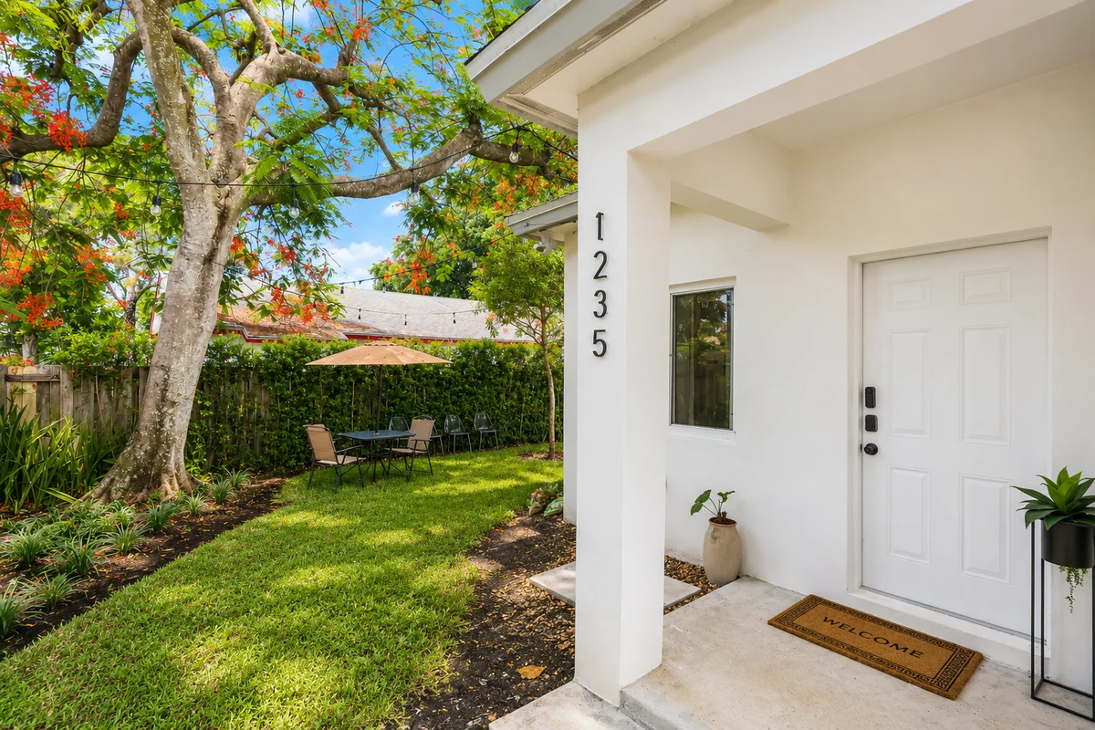 Home in Fort Lauderdale property photo 4