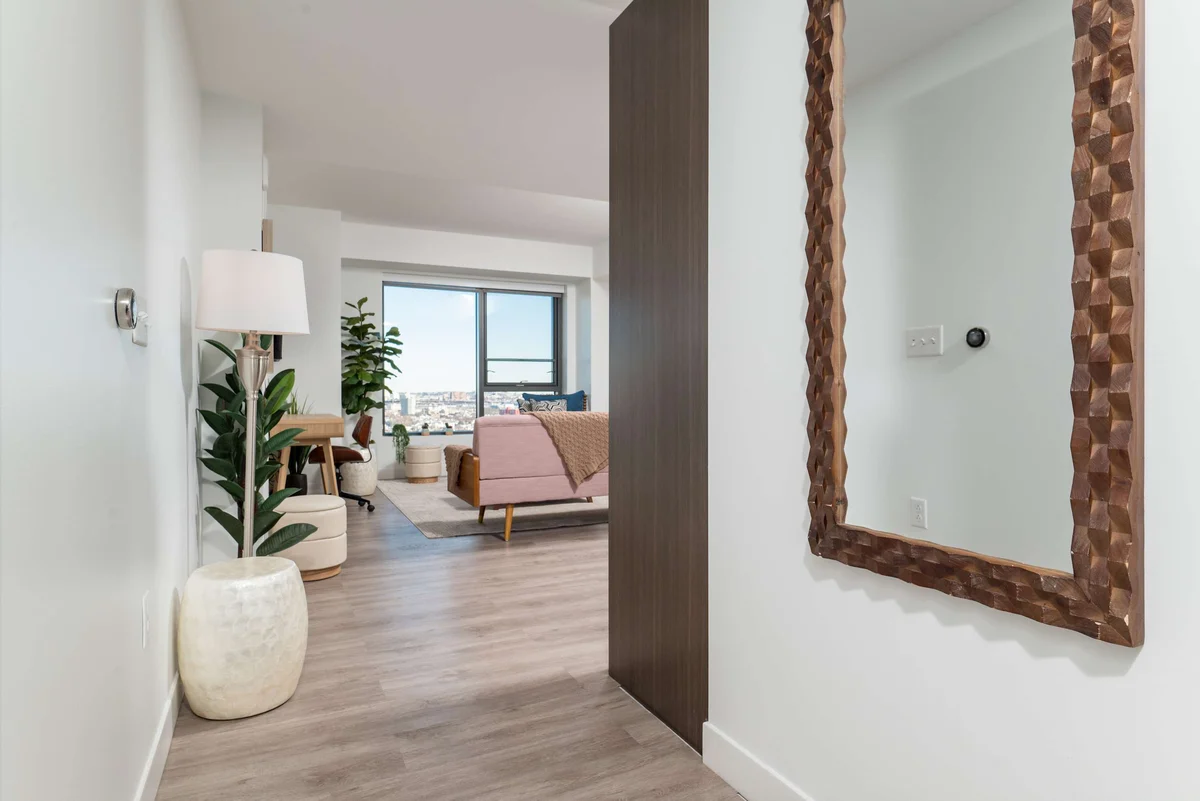 Living Room image 1