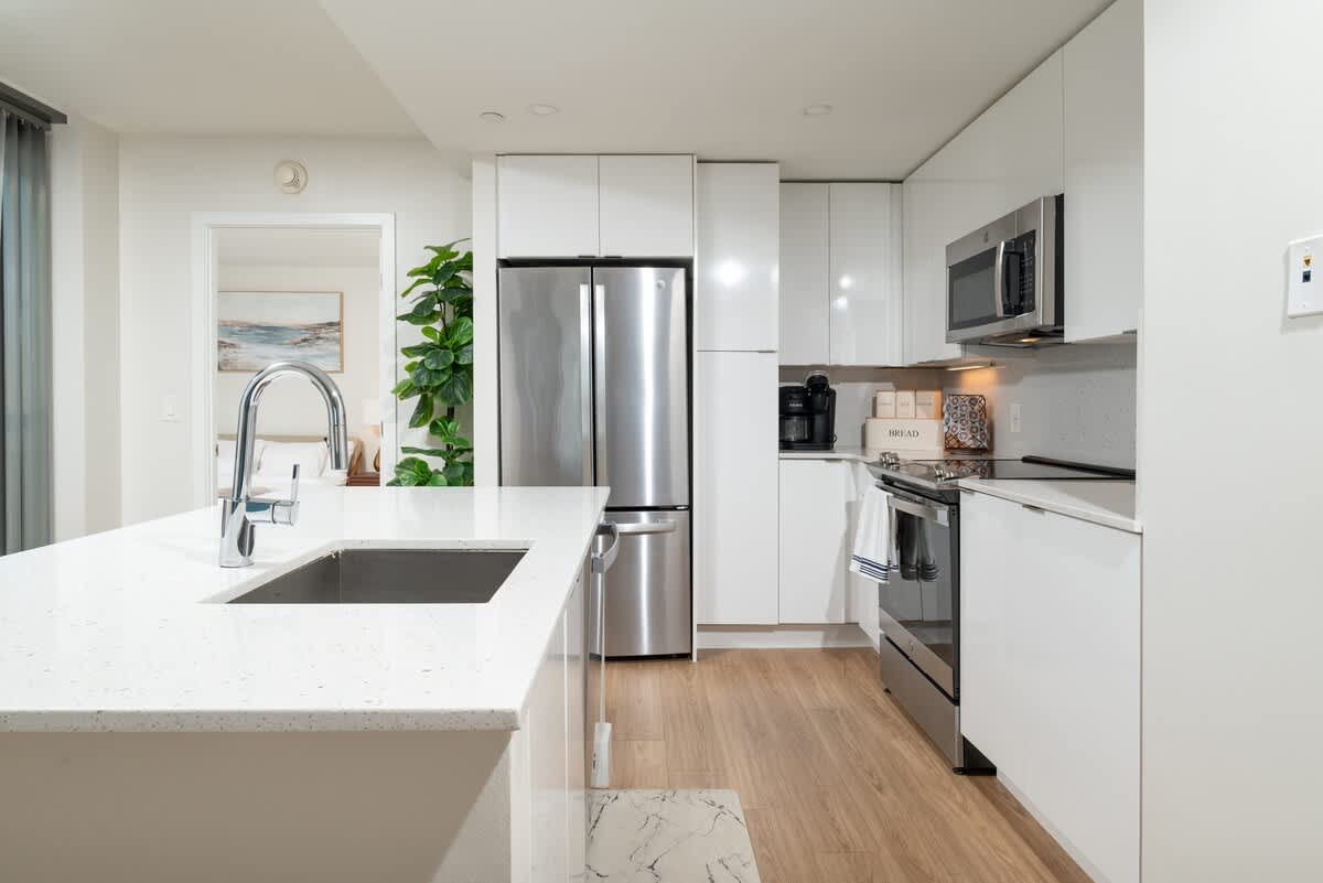 Apartment in Boston property photo 5