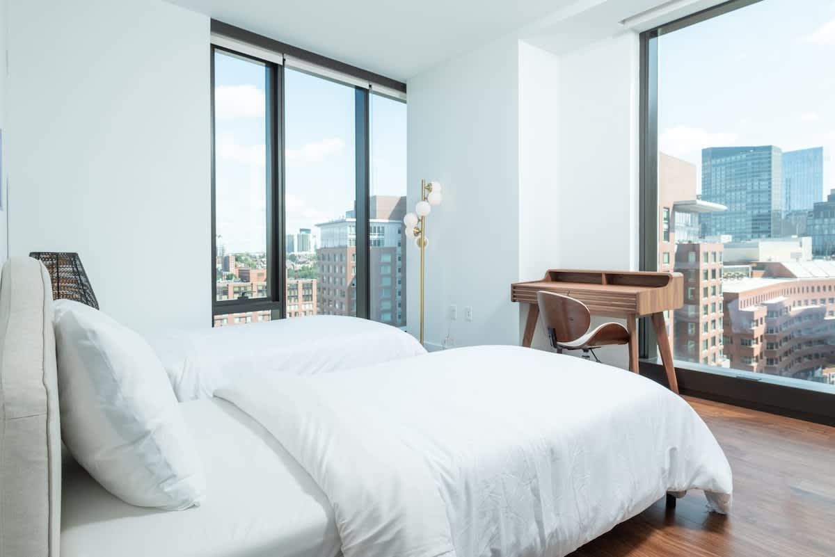 Apartment in Boston property photo 2
