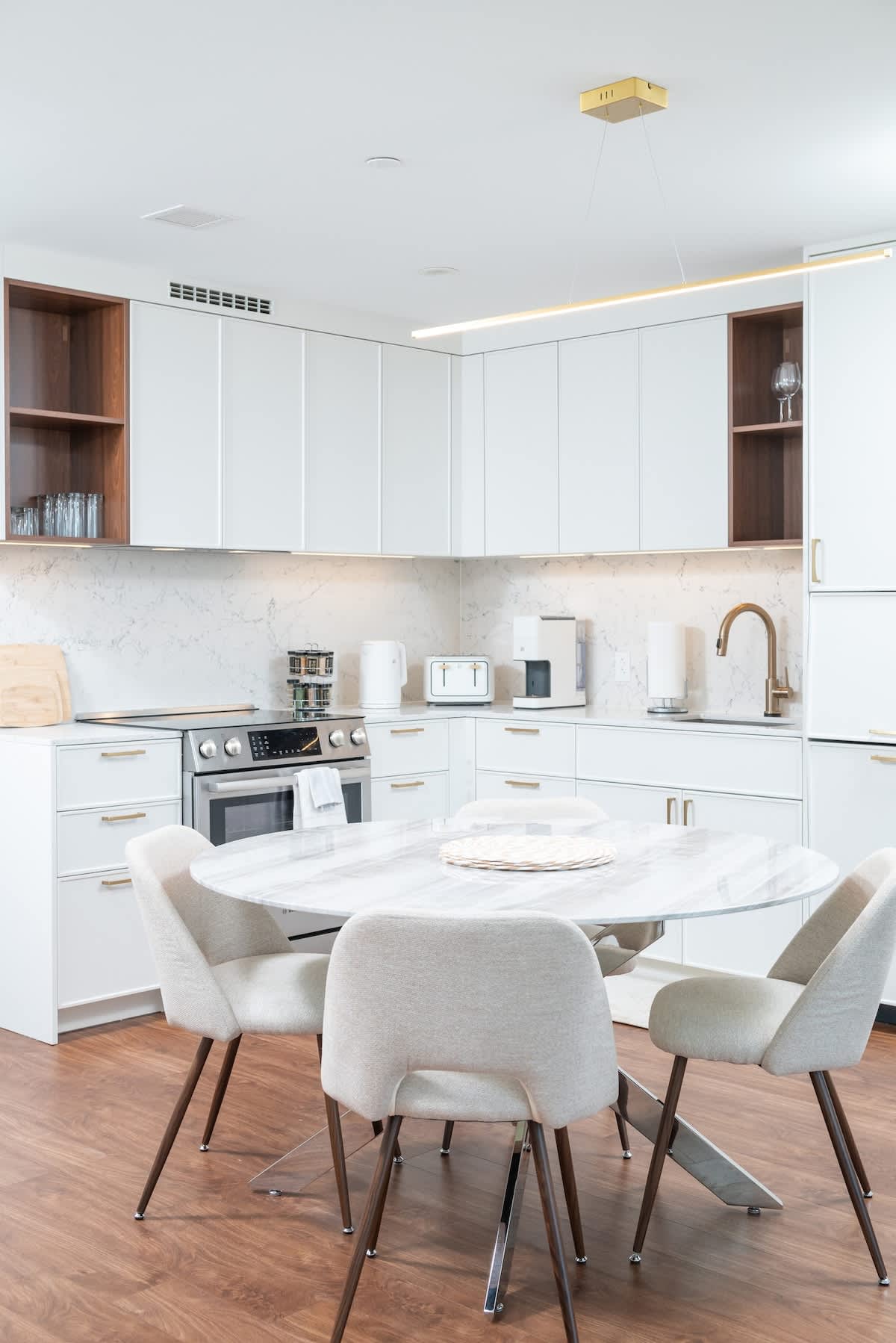 Apartment in Boston property photo 3