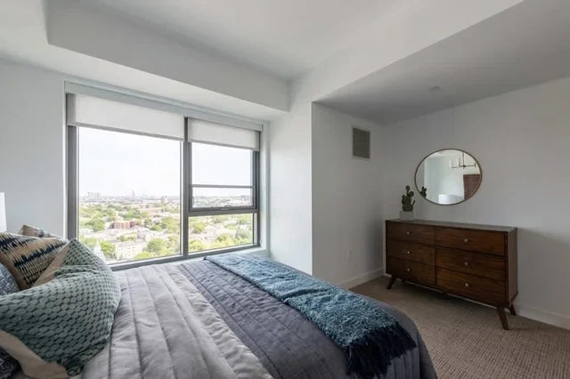 Bedroom 1 image 1