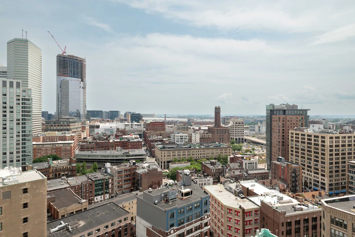 Apartment in Boston property photo 5