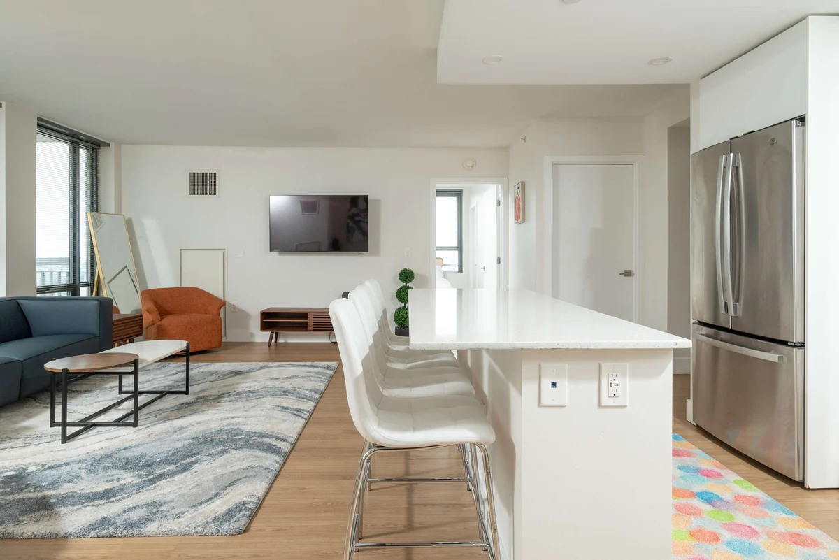 Apartment in Boston property photo 2