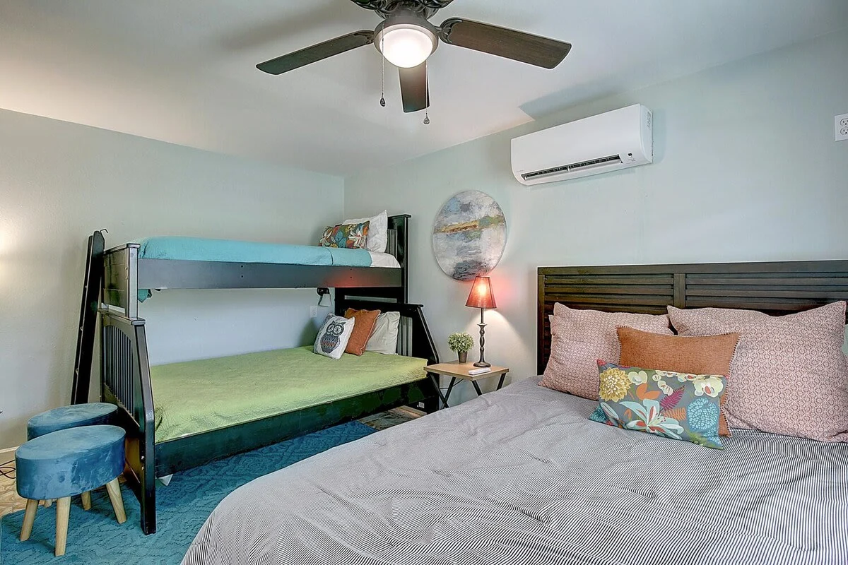 Bedroom 1 image 1