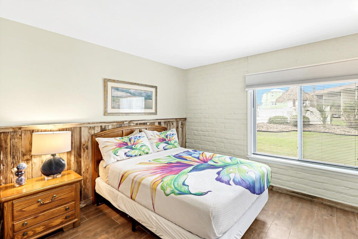 Bedroom 2 image 1