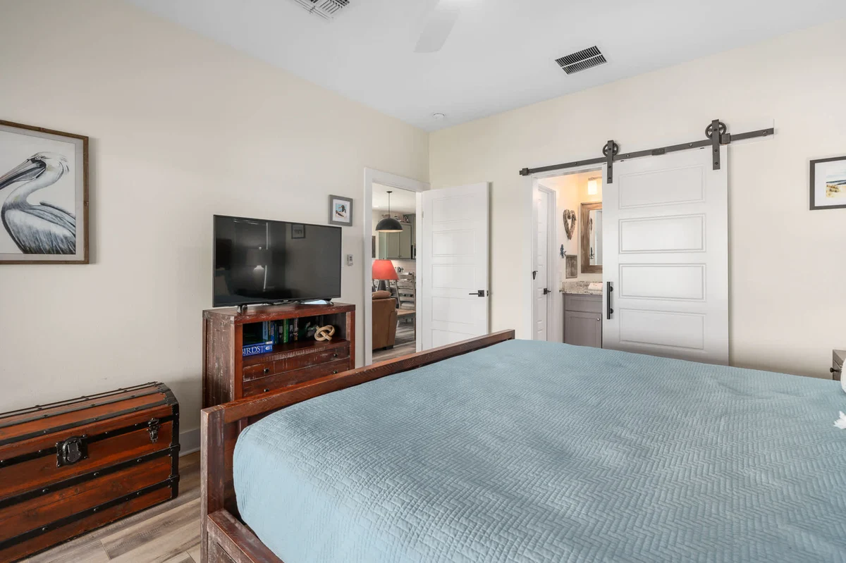 Bedroom 3 image 1