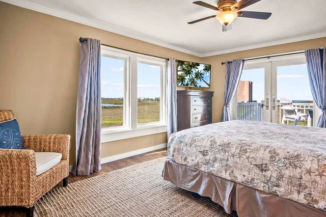 Bedroom 1 image 1