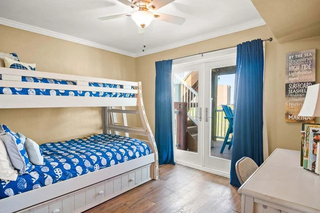 Bedroom 5 image 1