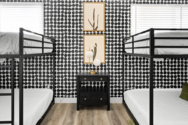 Bedroom 1 image 1