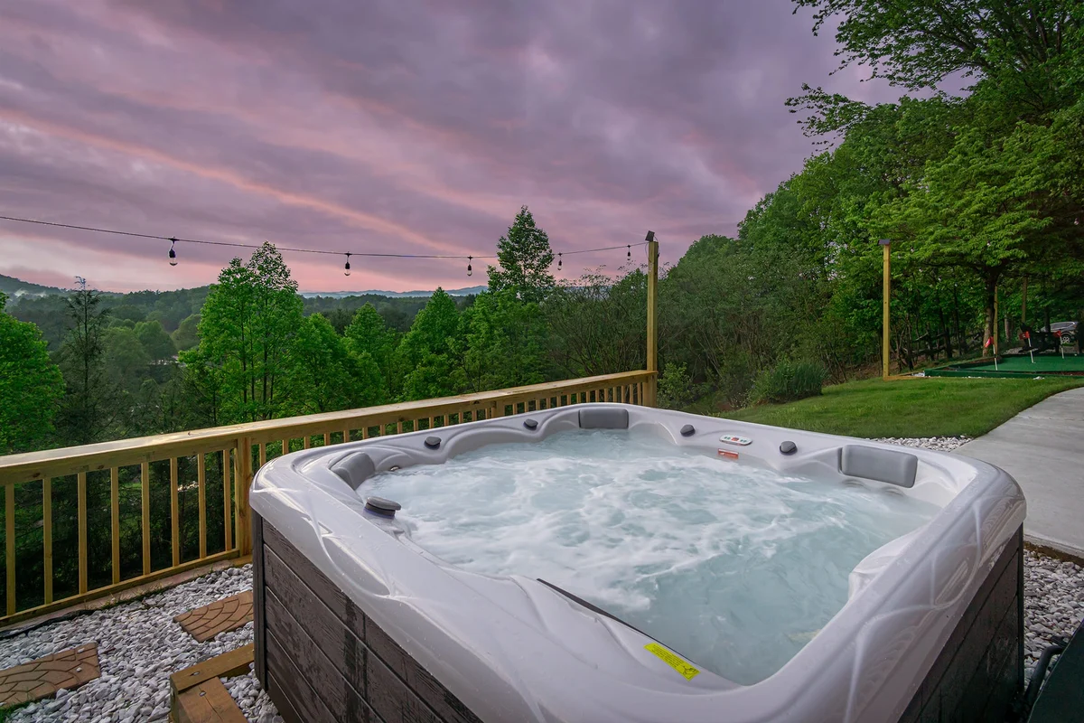 Home in Weaverville property photo 3