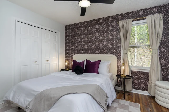 Bedroom 1 image 1