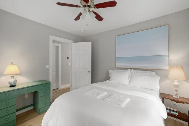 Bedroom 1 image 1