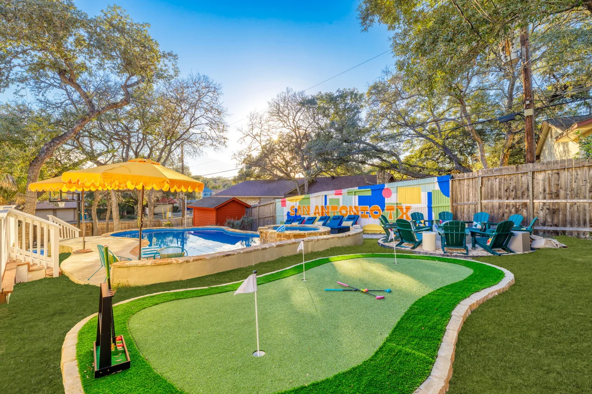 The Sunburst: Basketball & Heated Pool property photo 3