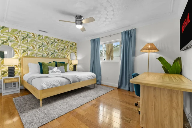 Bedroom 5 image 1