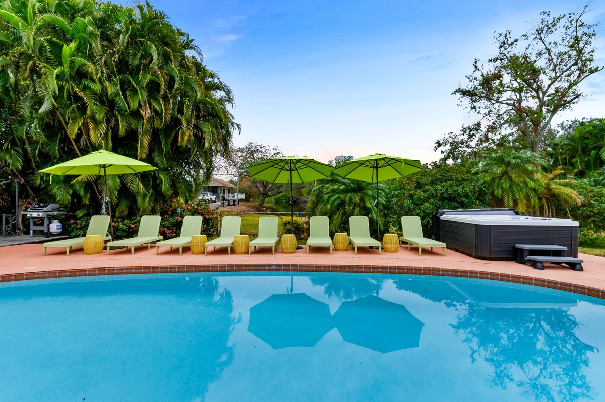 Home in Largo property photo 2