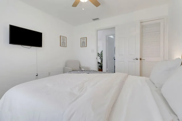 Bedroom 3 image 1