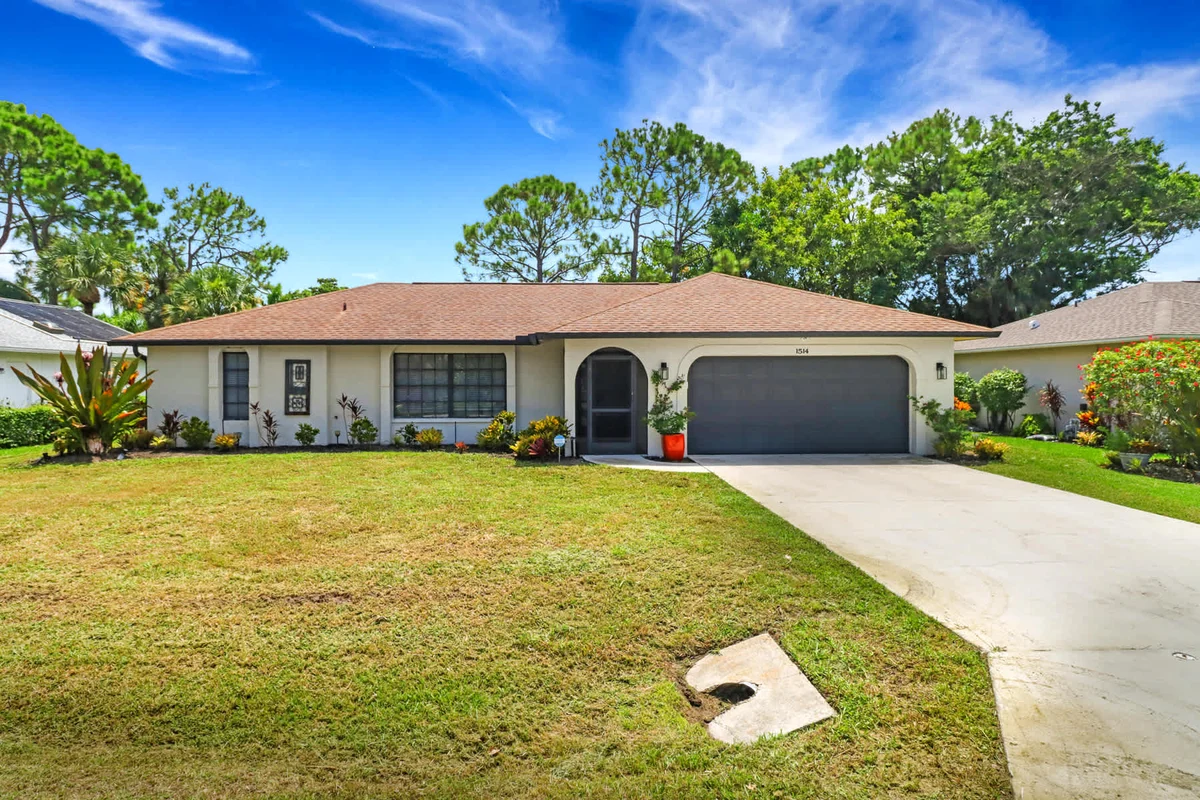 Home in Naples property photo 3