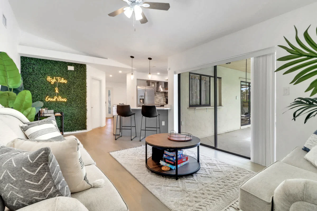 Home in Naples property photo 4